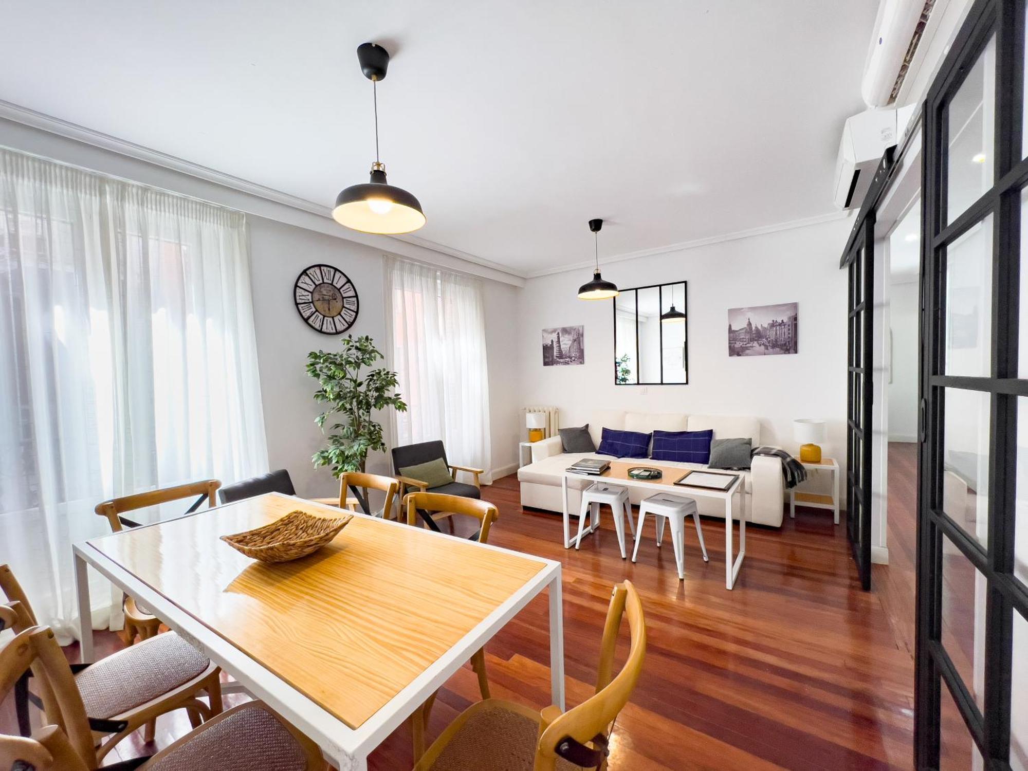 Callao Suites Madrid Bagian luar foto