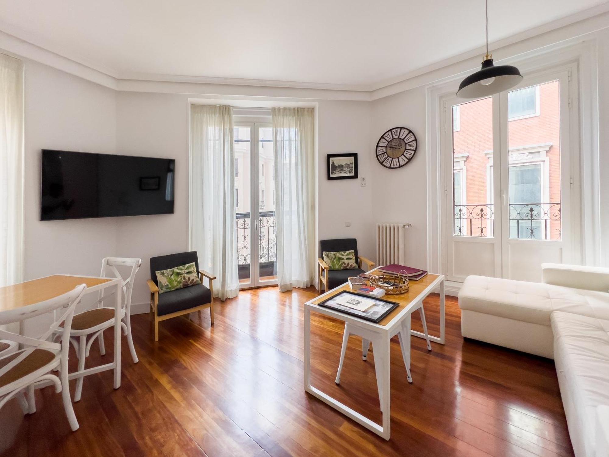 Callao Suites Madrid Bagian luar foto